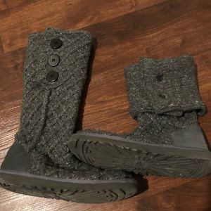 UGGS Size 8